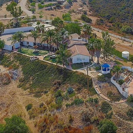 Private Home On 10 Acres - Heated Salt Pool & Jacuzzi, Mountain & City Views, Horseshoes, Basketball, Bbq, Golf Putting, Foosball, Croquet, Bose Stereo, White Cotton Bedding - Hilltop Hacienda, Pool Heat Optional Jamul Экстерьер фото