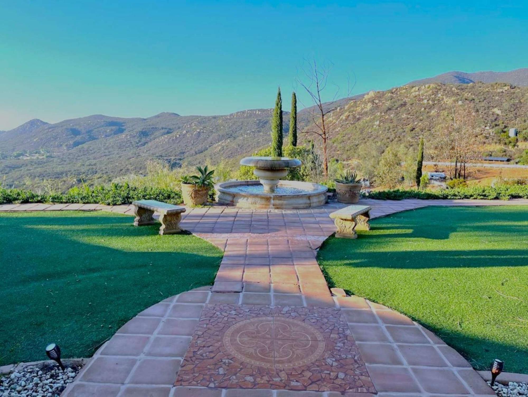 Private Home On 10 Acres - Heated Salt Pool & Jacuzzi, Mountain & City Views, Horseshoes, Basketball, Bbq, Golf Putting, Foosball, Croquet, Bose Stereo, White Cotton Bedding - Hilltop Hacienda, Pool Heat Optional Jamul Экстерьер фото
