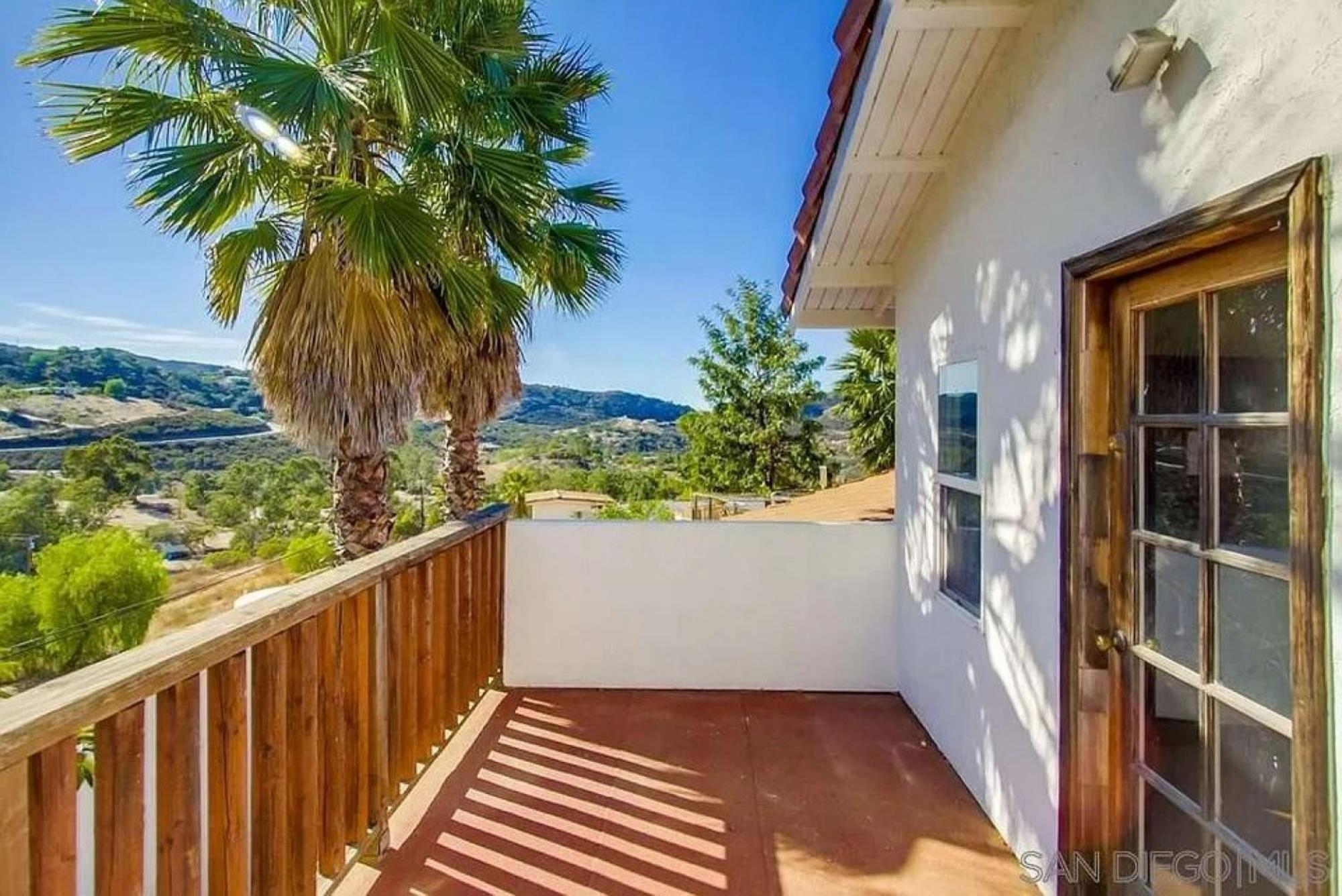 Private Home On 10 Acres - Heated Salt Pool & Jacuzzi, Mountain & City Views, Horseshoes, Basketball, Bbq, Golf Putting, Foosball, Croquet, Bose Stereo, White Cotton Bedding - Hilltop Hacienda, Pool Heat Optional Jamul Экстерьер фото